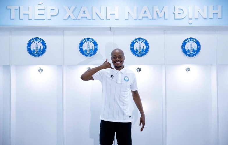 Cựu cầu thủ Ngoại hạng Anh hẹn ngày ra mắt V-League