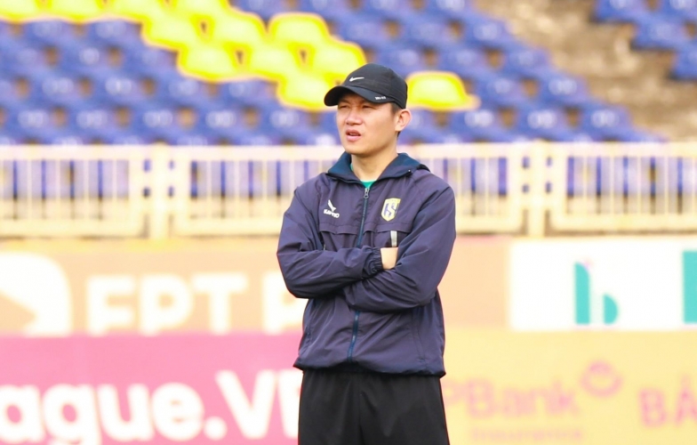 HLV V-League đầu tiên xin từ chức mùa giải này
