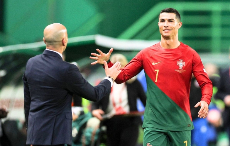 HLV Bồ Đào Nha: 'Cristiano Ronaldo là độc nhất vô nhị'