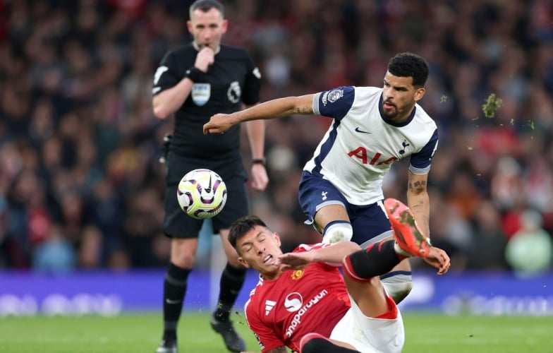 Bruno báo hại thẻ đỏ, MU thua tan nát Tottenham tại Old Trafford