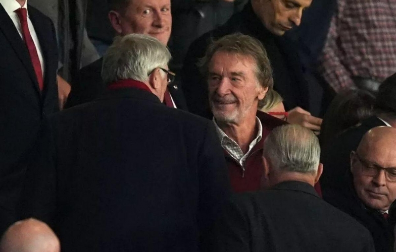 Jim Ratcliffe bị tố đang xé nát Man Utd