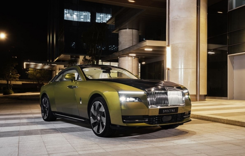 Rolls-Royce tập trung vào xe điện, lựa chọn con đường không hệ truyền động hybrid