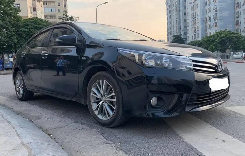 Toyota Corolla Altis 2015 rao bán khó tin sau 9 năm sử dụng