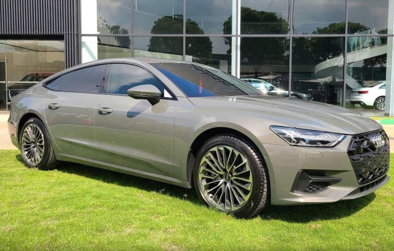 Audi A7 Sportback 2024 chính thức ra mắt tại Việt Nam với giá tham khảo 2,99 tỷ đồng