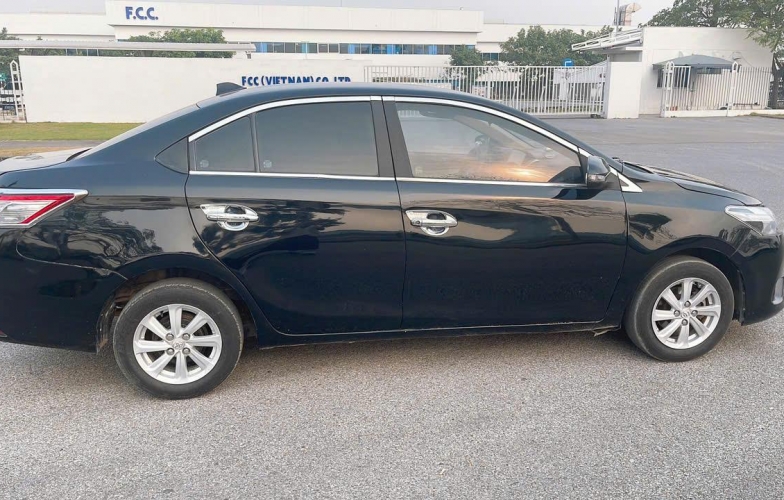 Sau 10 năm lăn bánh, Toyota Vios 2014 rao bán giá hấp dẫn trên sàn xe cũ