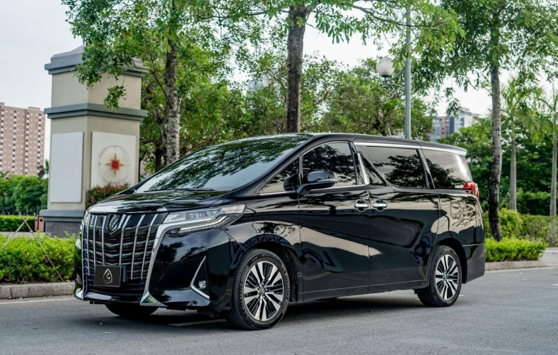 Toyota Alphard 2025 tăng giá bán nhưng trang bị vẫn giữ nguyên