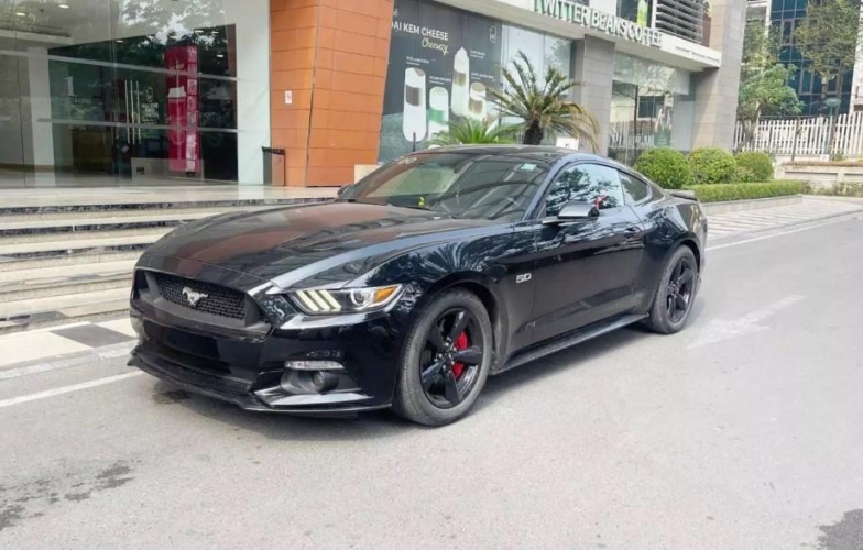 Ford Mustang GT 2015 được rao bán hơn 3 tỷ đồng: Vì sao giá cao đến thế?