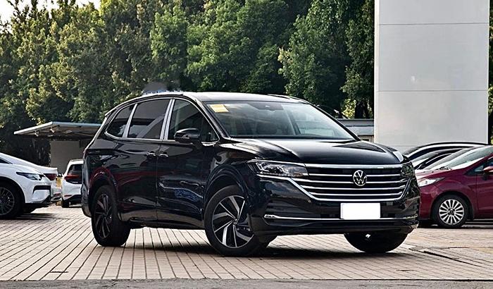 Nữ diễn viên 'Về Nhà Đi Con' tậu MPV hạng sang Volkswagen Viloran trị giá hơn 2,2 tỷ đồng