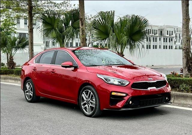 Top 4 mẫu sedan cũ dưới 500 triệu đồng đáng cân nhắc năm 2025