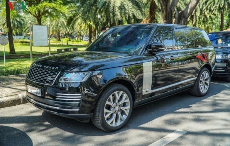 Minh “Nhựa” bán Range Rover SVAutobiography biển số độc: Tín hiệu cho một siêu phẩm mới?