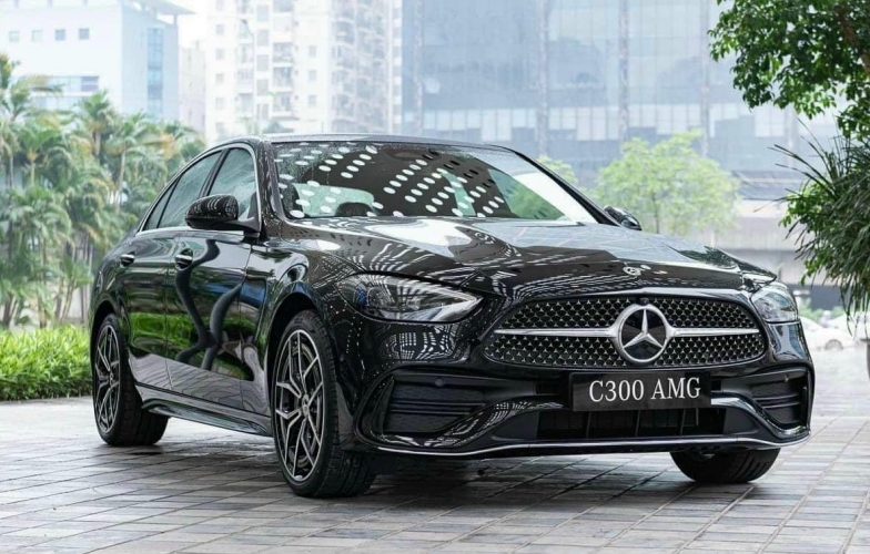 Bảng giá xe Mercedes tháng 6/2025