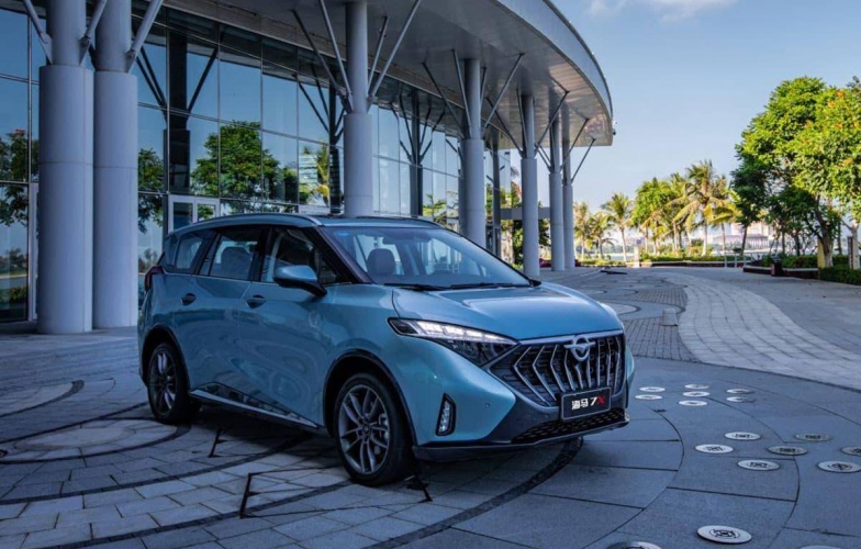 Bảng giá xe Haima tháng 6/2025: Haima 7X, 7X-E, 8S có gì hot?