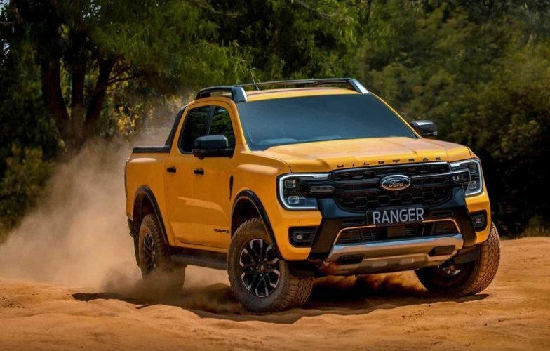Top 5 xe bán tải mạnh mẽ nhất cho dân off-road, công trường