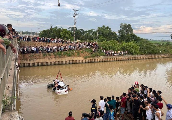 Tai nạn sau tiệc rượu: Xe lao xuống sông, 3 người tử vong, nhân chứng bàng hoàng tỉnh dậy dưới nước