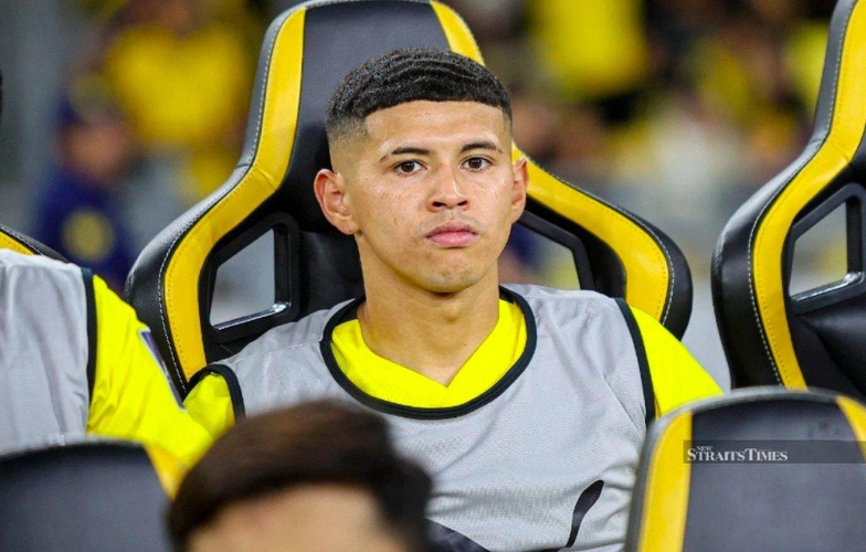 Chống lại lệnh cấm, FIFA có thể tăng án với sao nhập tịch Malaysia