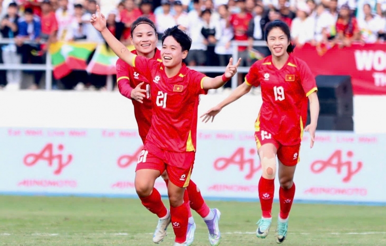 Tiền vệ 1m5 của tuyển Việt Nam nói gì khi ghi bàn bằng đầu