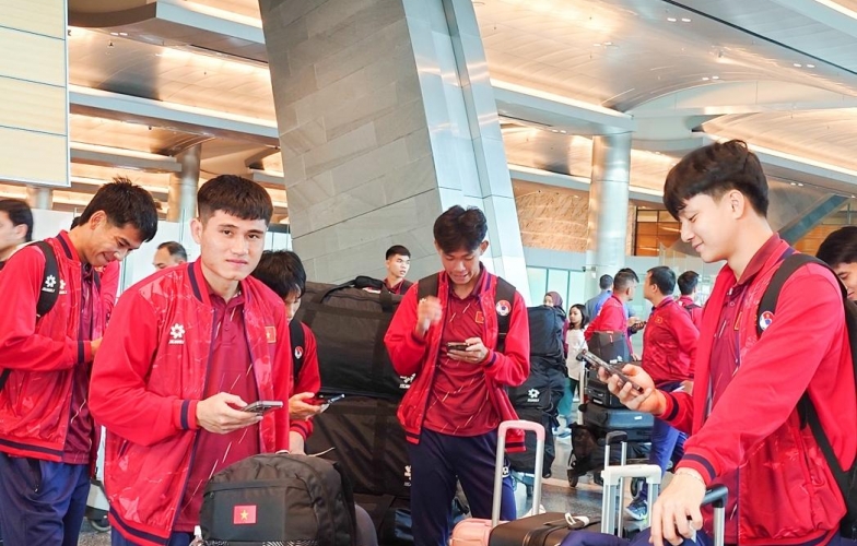 U23 Việt Nam đặt chân đến Qatar, chuẩn bị bước vào tập huấn