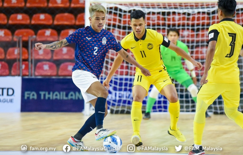 ĐT futsal Malaysia thắng sát nút Campuchia trong trận cầu có 13 bàn thắng