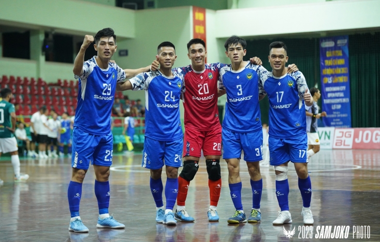 Thắng khó tin 9-2, CLB Việt Nam vào chung kết giải quốc tế