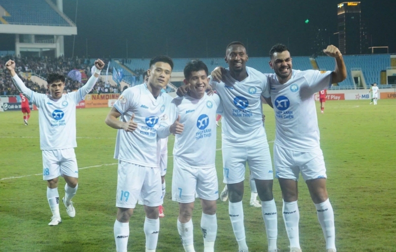 Trực tiếp Viettel 0-1 Nam Định: Lợi thế rất sớm