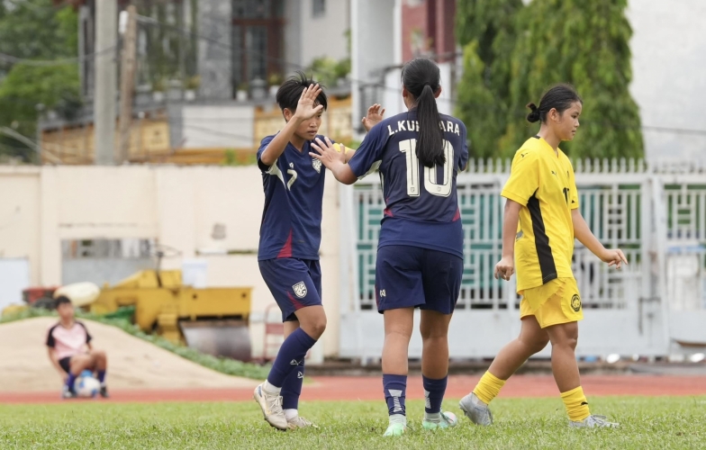 Thắng đậm Malaysia 7-1, Thái Lan chính thức giành quyền đi tiếp