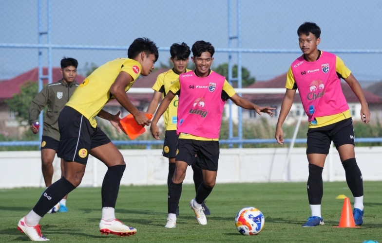 Quyết soán ngôi U23 Việt Nam, Thái Lan tập hết công suất