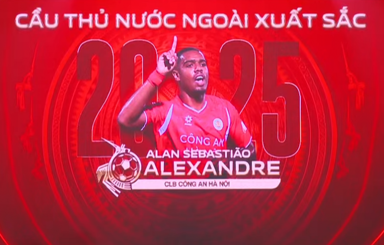 Trực tiếp Lễ trao giải Quả bóng vàng Việt Nam 2025: Alan nhận giải cầu thủ ngoại hay nhất