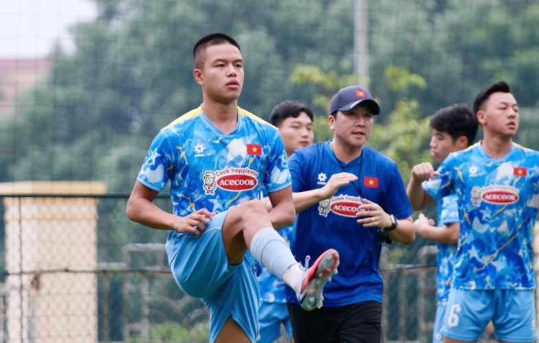 Bị loại ở U23 Việt Nam, Việt kiều châu Âu lập tức tỏa sáng ở Singapore