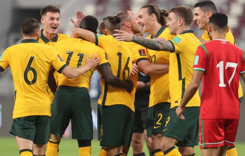 ĐT Úc vươn lên dẫn đầu bảng B Vòng loại World Cup 2022