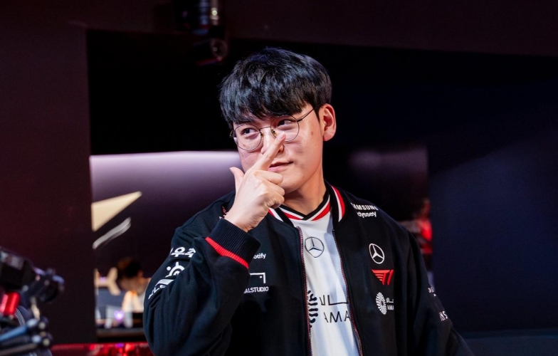 T1 Gumayusi bất ngờ 'var' trực tiếp với nhóm anti của mình