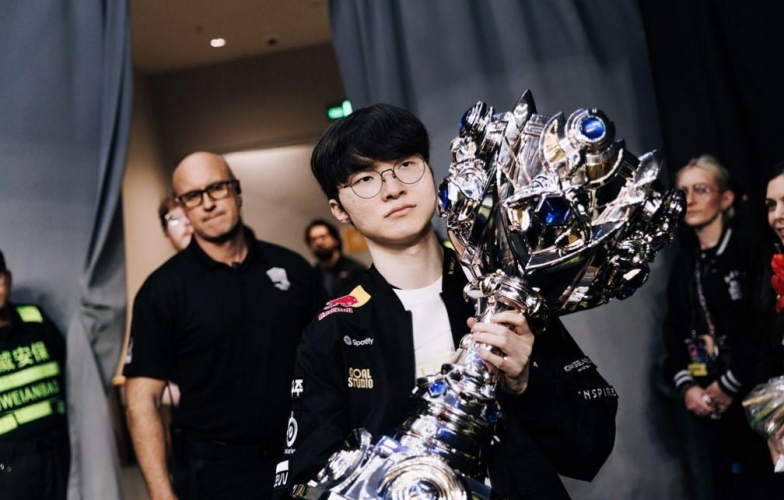 T1 chuẩn bị vượt mặt một dòng skin siêu đông đúc của chính Riot Games