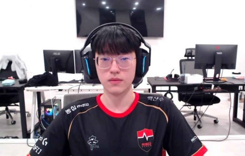 Vừa trở về LCK, Scout đã có phát ngôn khiến fan LPL sôi máu