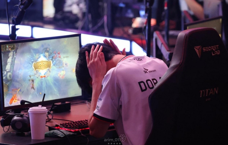 Quy định mới của Riot khiến tuyển thủ chịu không ít đau đớn, T1 là nạn nhân đầu tiên