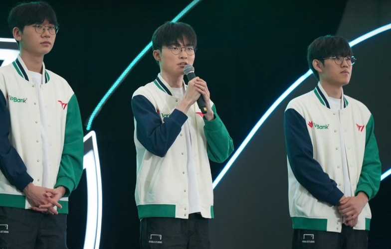 Hóa ra đây là người đã 'ép' được Faker làm điều không tưởng này khi tới Việt Nam