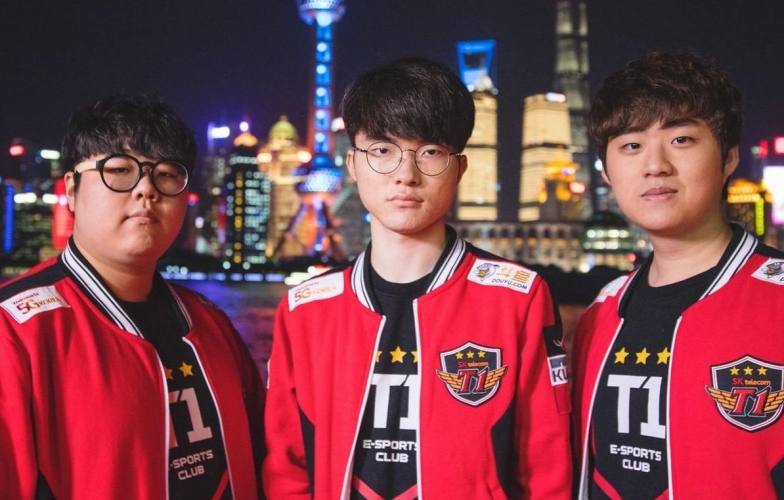 Chỉ một câu nói, huyền thoại T1 khiến fan LPL 'suy nặng'