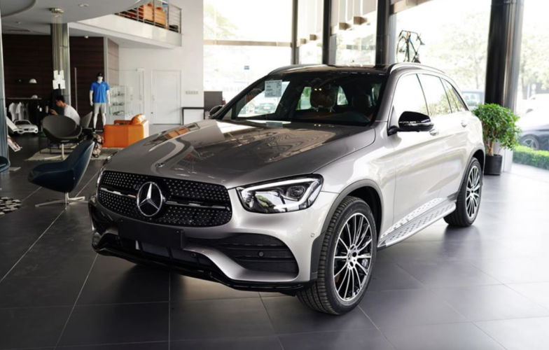 Mercedes-Benz GLC giảm giá lên tới 200 triệu đồng cùng nhiều quà tặng đi kèm 