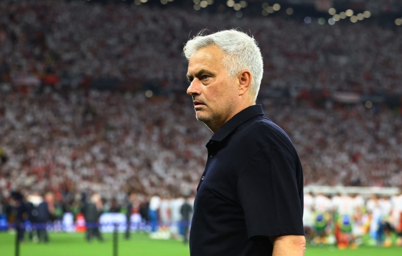 Roma lỡ hẹn với danh hiệu Europa League: Quá nghiệt ngã cho Jose Mourinho