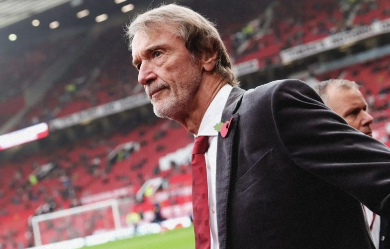 Sir Jim Ratcliffe tiếp tục cuộc cải tổ tàn khốc ở Man Utd