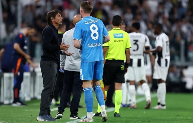 Conte chỉ ra lí do khiến McTominay không thành công ở MU