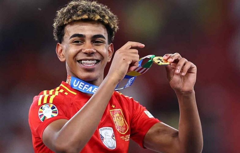 Barca tuyên bố Lamine Yamal sẽ đoạt Quả Bóng Vàng