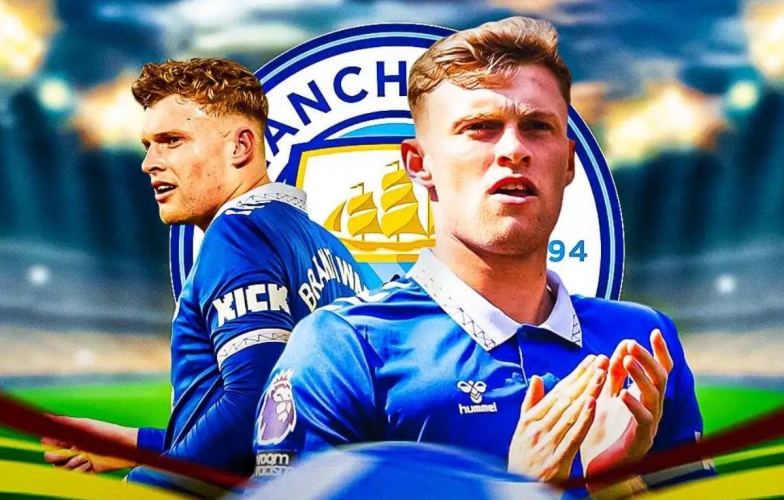 Man City tính 'gài' John Stones để mở đường đón trung vệ mới
