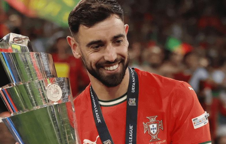 Bruno Fernandes: 'Nuno Mendes thật sự ngoài sức tưởng tượng'