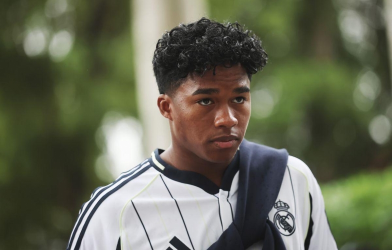 Endrick quyết 'ba mặt một lời' với Real Madrid
