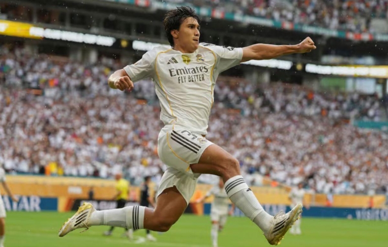 Ngôi sao Real Madrid giành Chiếc giày Vàng FIFA Club World Cup