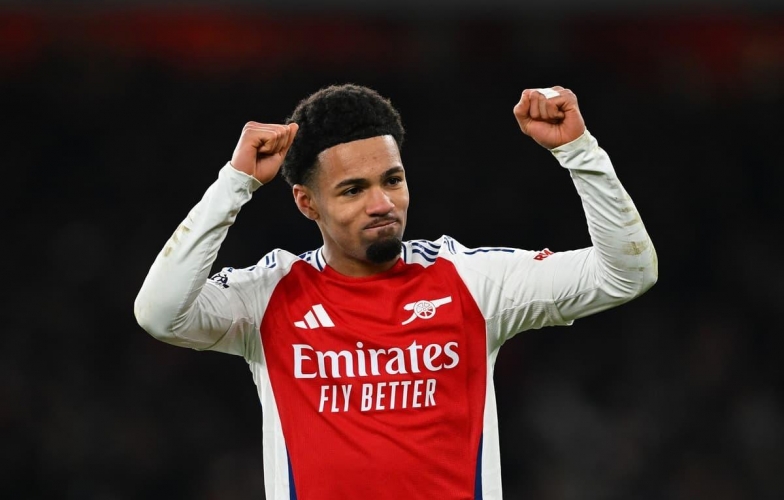 Arsenal 'trói chân' sao trẻ đến năm 2030!