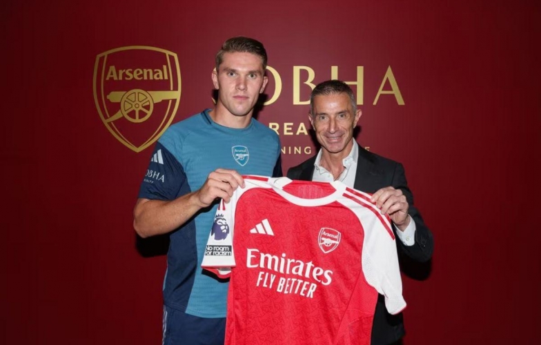 CHÍNH THỨC: Arsenal công bố 'bom tấn' Viktor Gyokeres