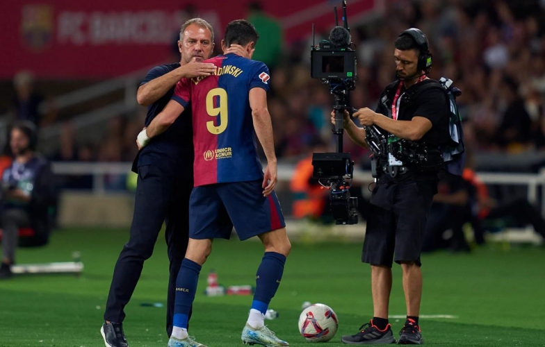 'Lewandowski là trung phong hay nhất thế giới hiện tại'