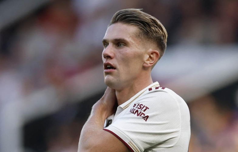 Viktor Gyokeres 'tức điên' khi Arsenal thua trận phút cuối