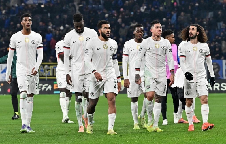 CĐV Chelsea 'nổi đoá' vì quyết định khó hiểu