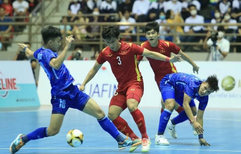 Gục ngã trên sân nhà, futsal Việt Nam đánh rơi tấm HCV SEA Games vào tay Thái Lan